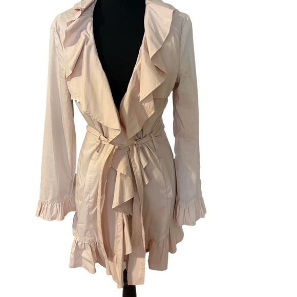 Vintage BEBE size XS ruffled nude/light pink lined jacket w/ front hook closures - Picture 1 of 14